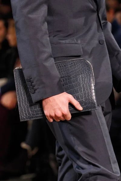 Look 94